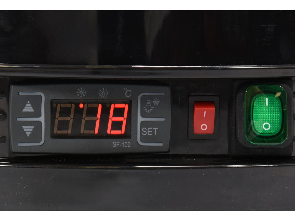 WITRYNA CHŁODNICZA 73L 50X50X106 CZARNA YATO