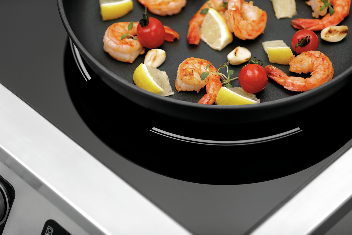 Kuchenka indukcyjna 4-palnikowa 35-1 TCK Bartscher