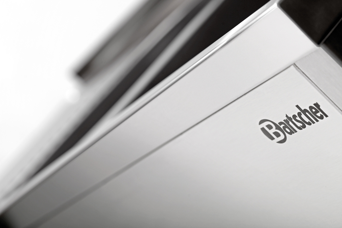 Stół ze zlewem 2-komorowy z ociekaczem prawy 1600x700mm Bartscher