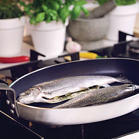 ALUMINIOWA PATELNIA DO RYB Z POWŁOKĄ PTFE 400X290MM YATO