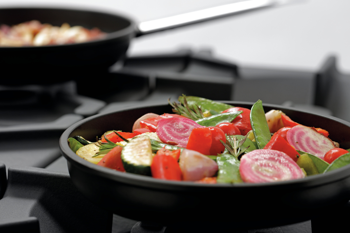 Kuchnia gazowa 6-palnikowa kuchnia z piekarnikiem 2/1GN, NS Bartscher